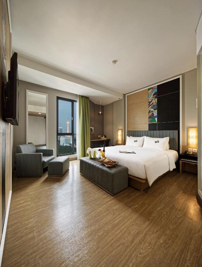 Maxone Platinum Hayam Wuruk Hotel Jacarta Exterior foto